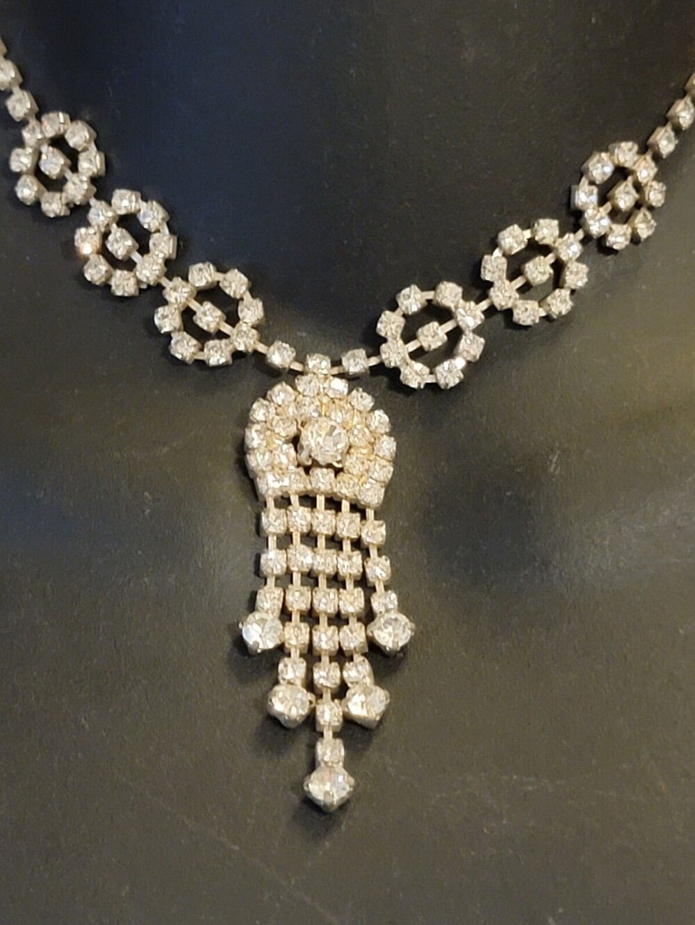 Contemporary Rhinestone Pendant Necklace Silver-tone‎ Wedding Bridal wh03-28